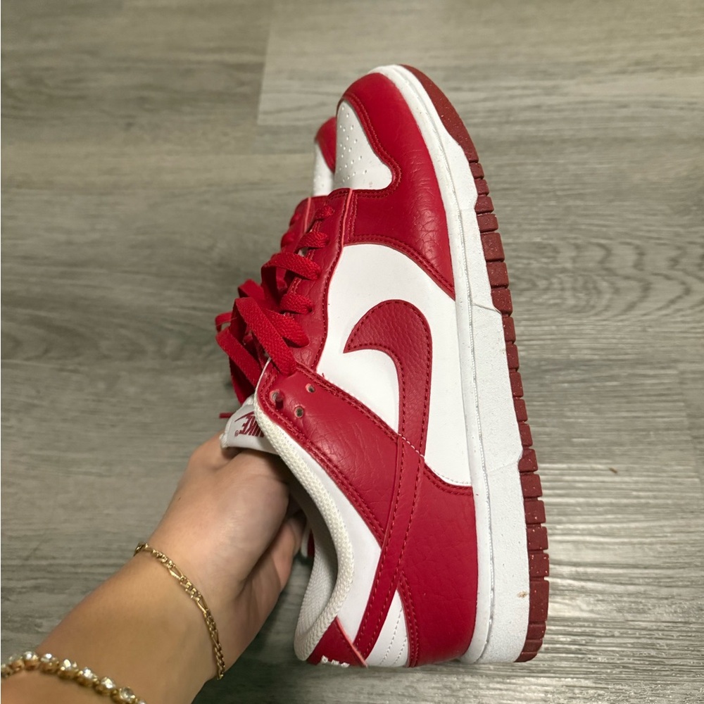 Red nike dunks